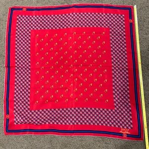 Authentic 💯 % Gucci silk scarf
